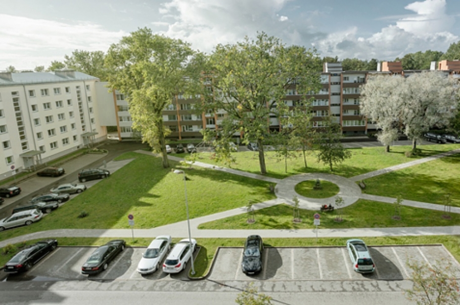 Atbalsta 11 mikrorajonu pagalmu labiekārtošanas projektus