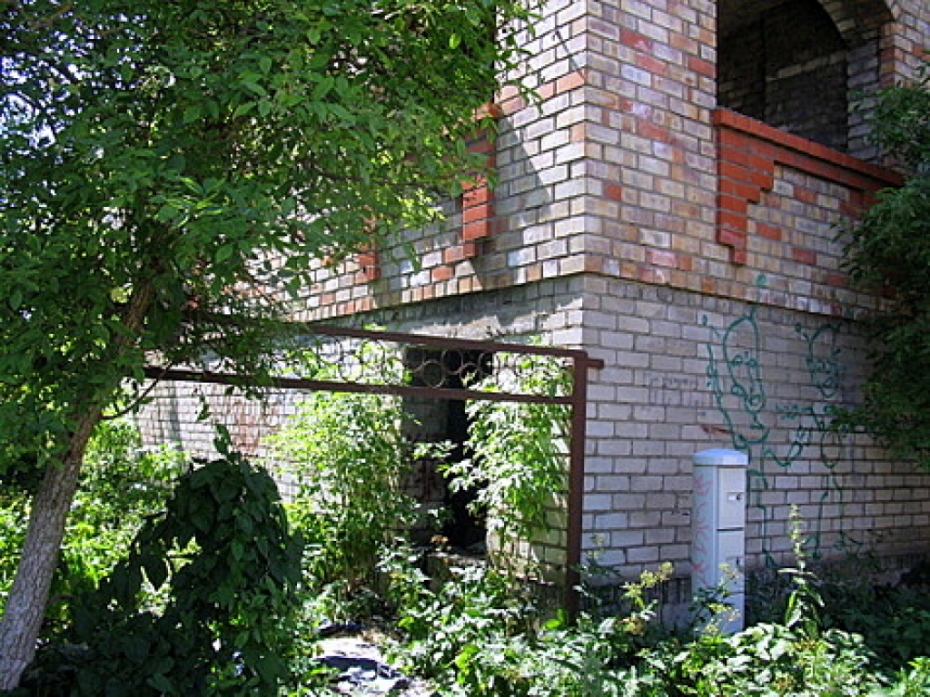 Īpašnieka vietā būvi Zirņu ielā 91 sakārtos pašvaldība