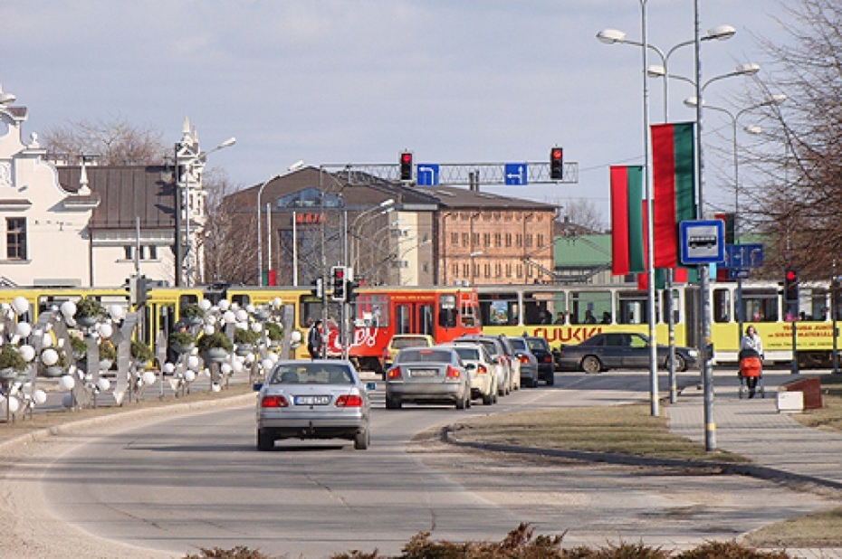 Ņems 1,2 miljonu latu kredītu jaunas tramvaja līnijas būvēšanai