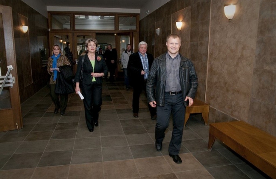 Nodod ekspluatācijā atjaunoto biedrības namu (galerija)