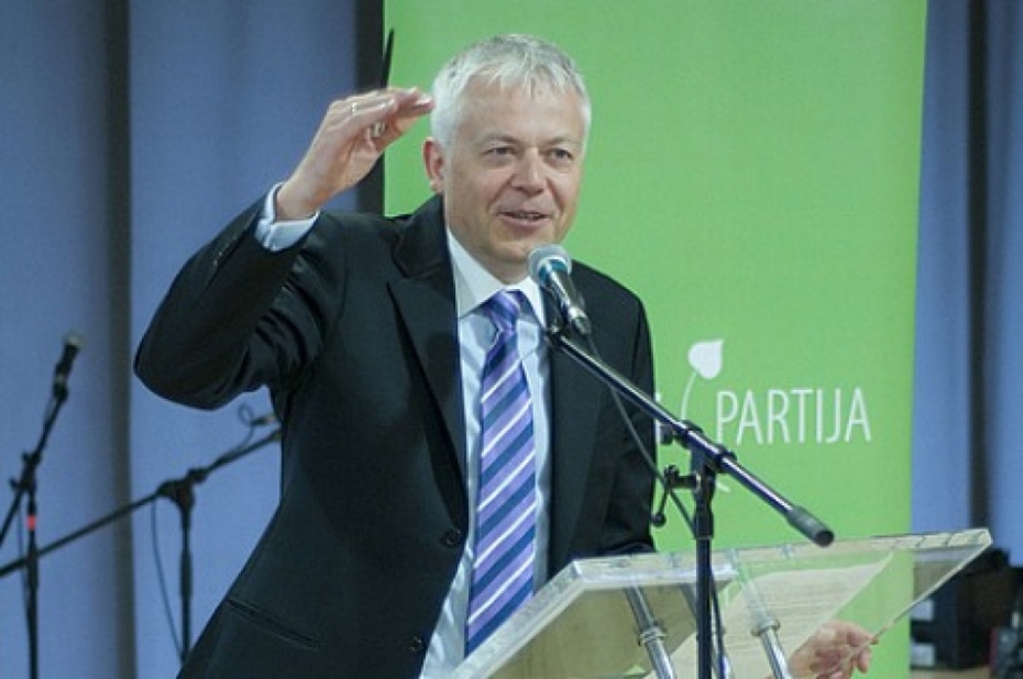 Sesks 2014.gadā sola pat labāku budžetu nekā šogad