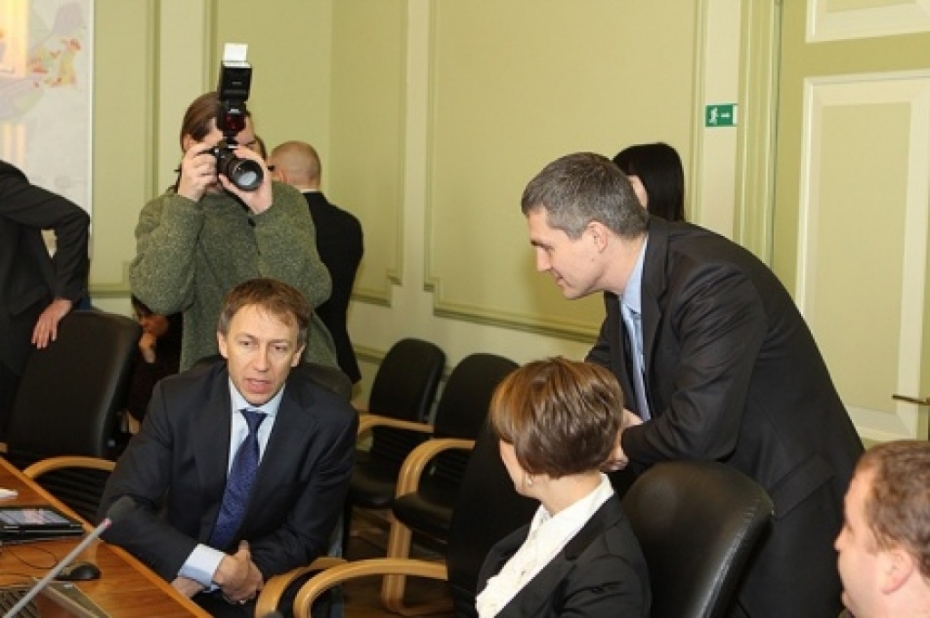 Vilnītis "par" grozījumiem, pārējie opozīcijas deputāti atturas