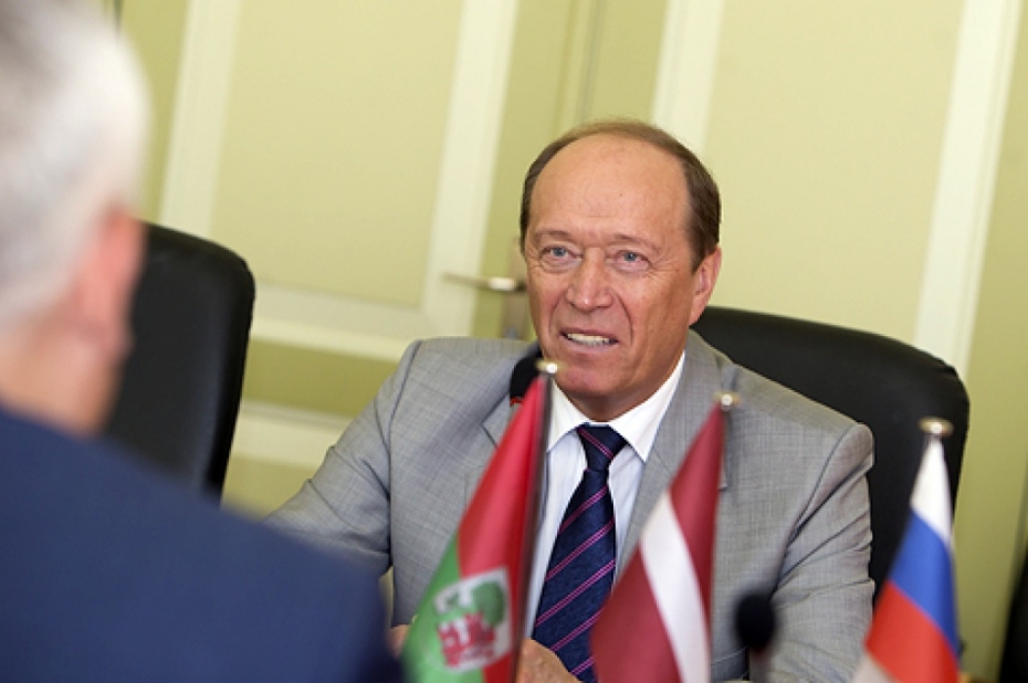 Liepāju darba vizītē apmeklē Krievijas vēstnieks Vešņakovs