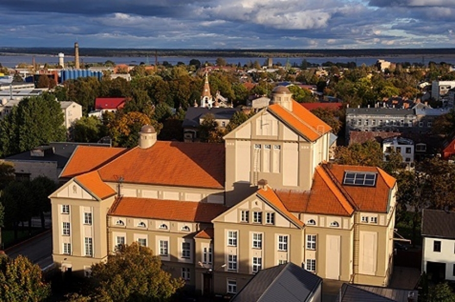 1,2 miljonus sadalīs "neatliekamām vajadzībām"