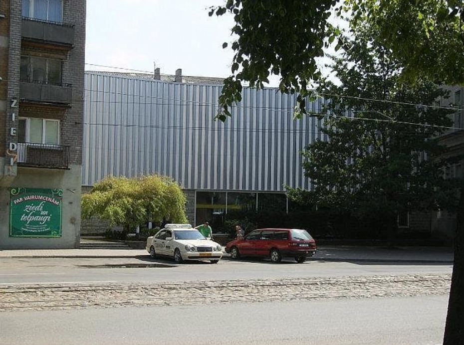 Atstāj spēkā  atteikumu reģistrēt vārdu "Miron" bez "s"