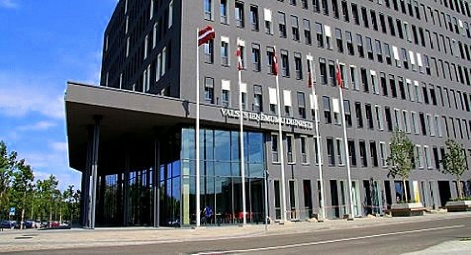 Sākts kriminālprocess pret bijušo augsta ranga policijas darbinieci