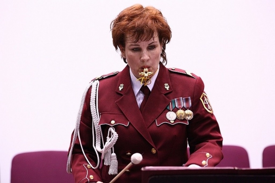 Izskan “Ritmānija” bundzinieces izpildījumā (galerija)