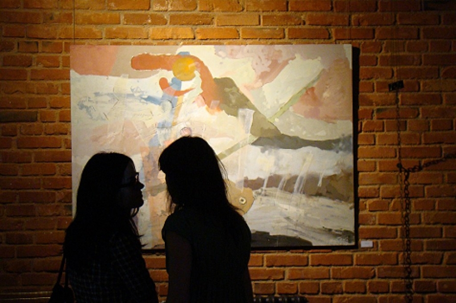 Apskatāma Mārtiņa Krūmiņa izstāde "Sēņu vīns" (galerija)