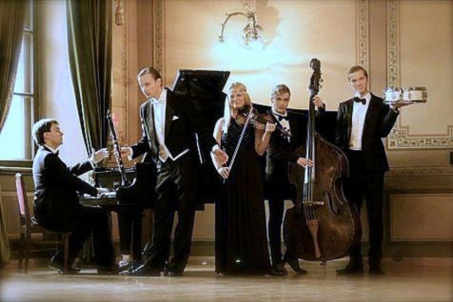 Plaši atzīmēs Latviešu biedrības nama 80. gadadienu