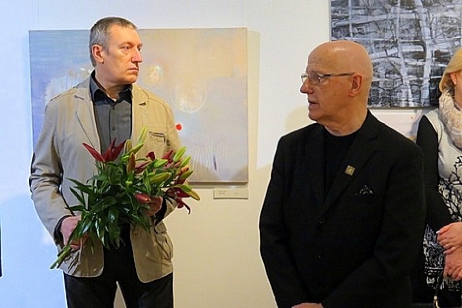 Nežūrētie kalni un bedres, kas liek redzēt, domāt, just