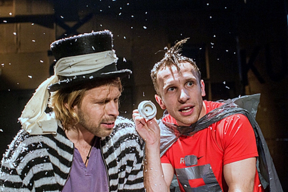 Dailes teātrī tapusi izrāde pēc Kūļa "rūķu" grāmatu motīviem