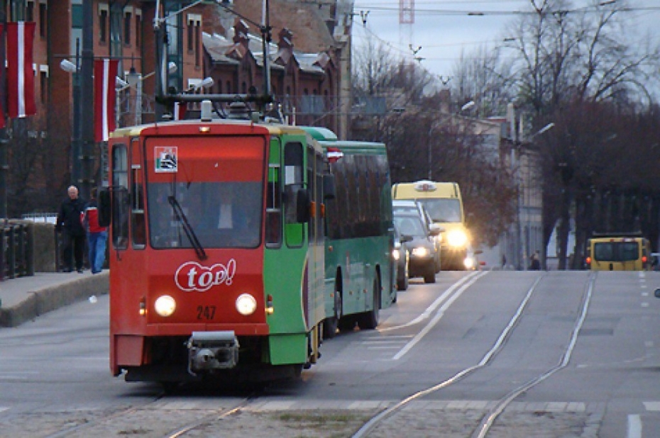 Pagarina konkursu par jaunas tramvaja līnijas izbūvi