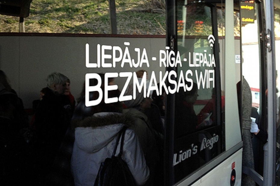 Maršrutos uz Rīgu autobusos pieejams bezmaksas internets