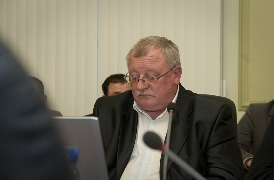 “Centrdomnaremont” sācis likvidāciju, šoferi tiesājas