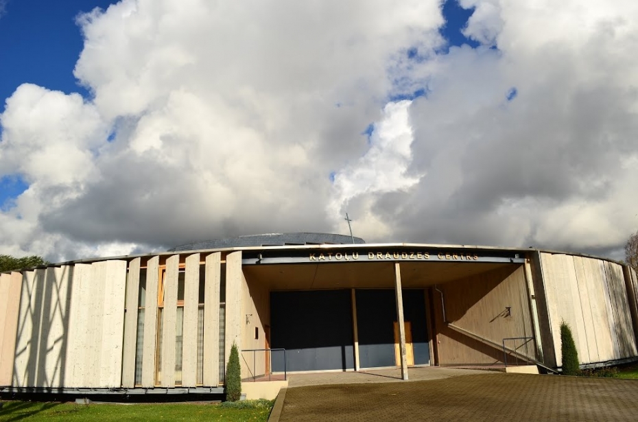 Dominikāņu māsām beidzot būs pastāvīgs miteklis