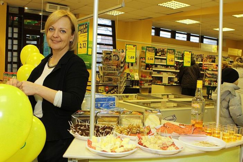 ''Elvi'' Liepājā atver renovēto veikalu Talsu ielā (galerija)