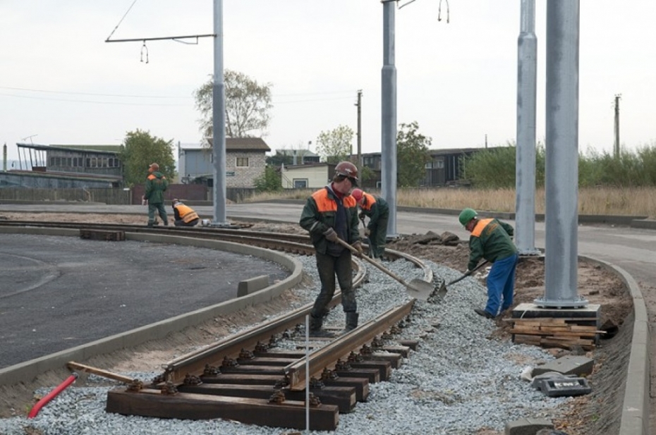 Grasās ņemt gandrīz miljonu lielu aizņēmumu sliežu remontam