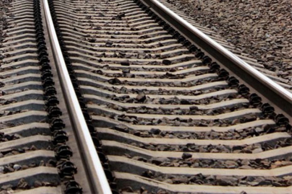 Izsolē varēs iegādāties daļu sliežu ceļa ostā