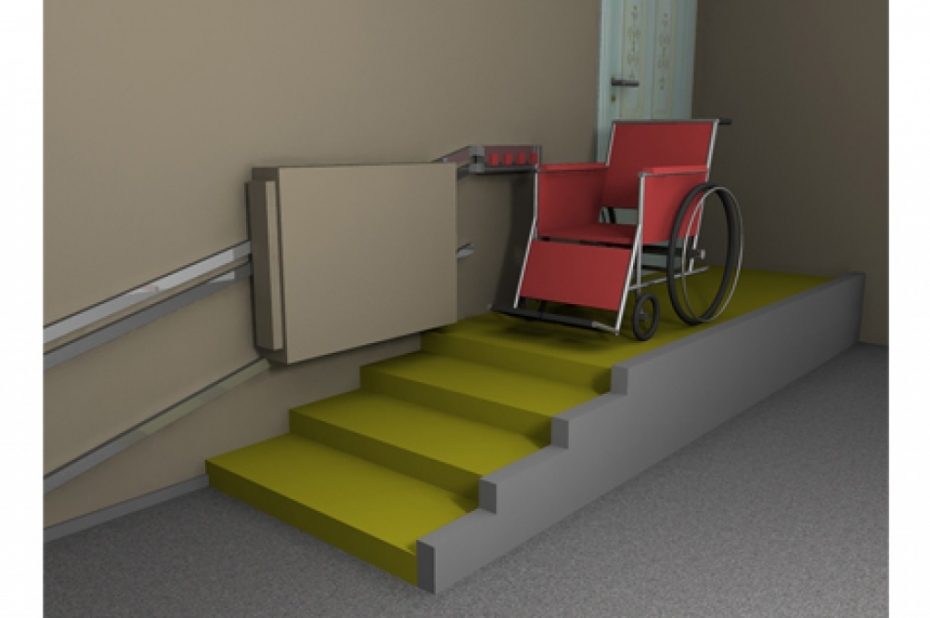 Graudu ielā 50 ierīkos arī pacēlāju cilvēkiem ratiņkrēslos