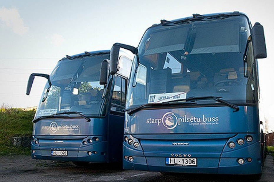Ar 1. novembri Autobusu parka pasažierus aizgādās līdz Rīgas lidostas durvīm