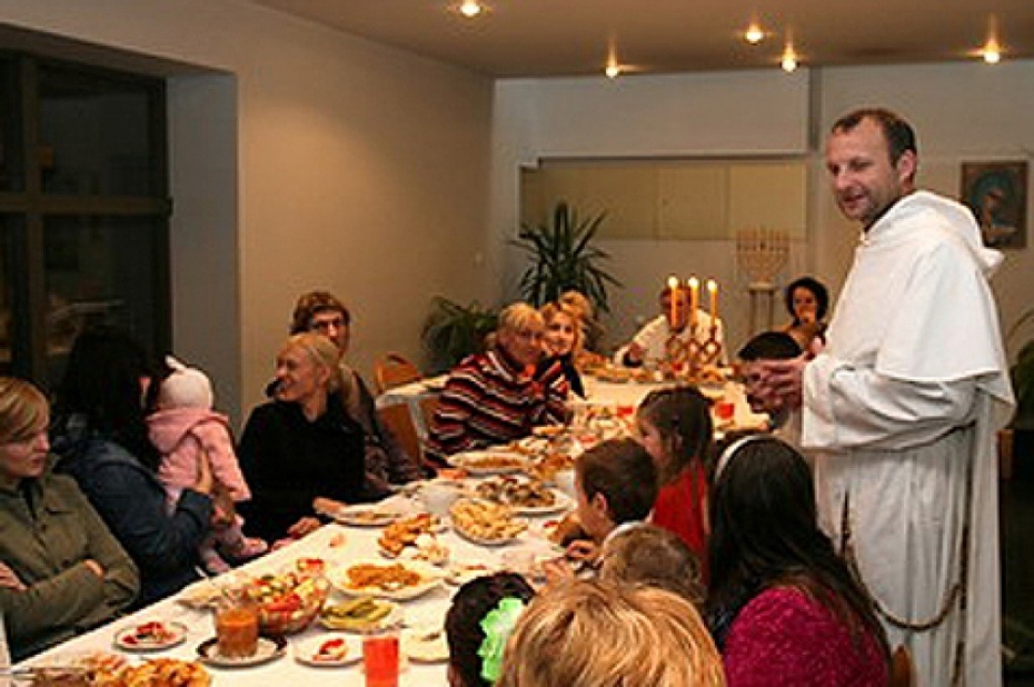 Katoļu baznīcas palīdzības māja Liepājā aicina atbalstīt grūtībās nonākušās ģimenes