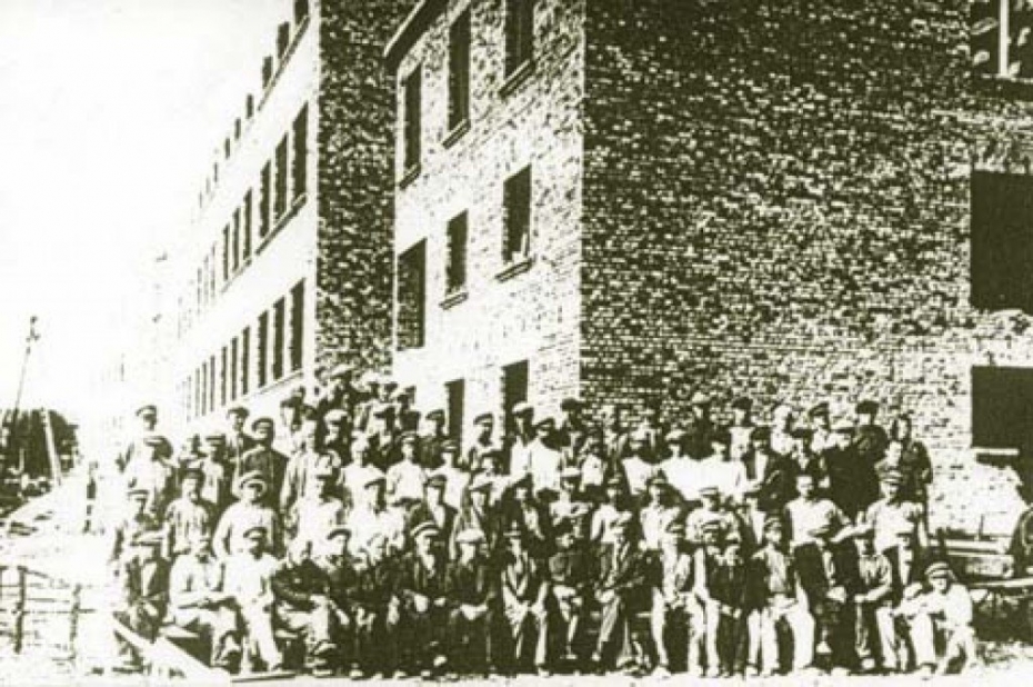 5. vidusskolā iesvētīs karogu un atklās vēstures muzeju