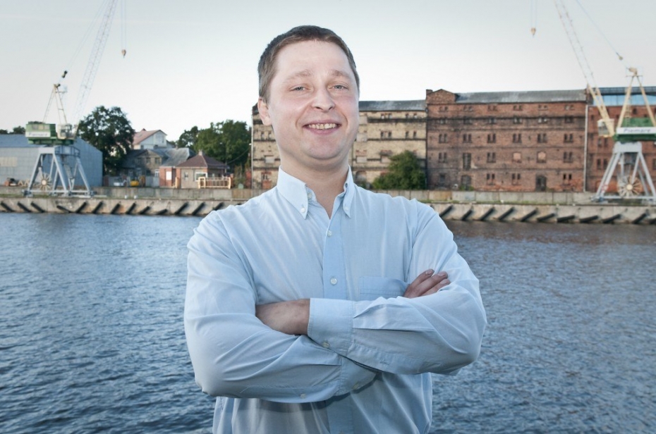 Raivim Blumfeldam būs jāpamet darbs Saeimā