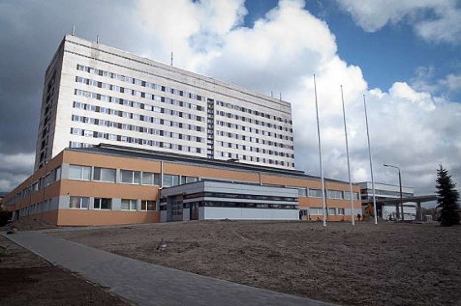 Slēgs līgumu par Liepājas slimnīcas rekonstrukciju