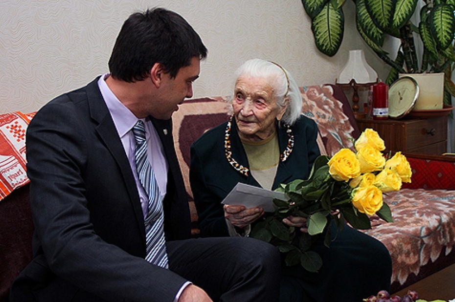 100 gadu jubilejā sumina liepājnieci Bertu Blauzdi