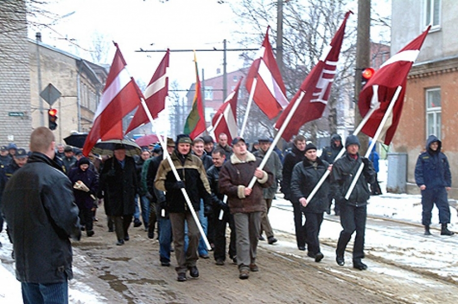 Trīs liepājnieki piesaka latviešu leģionāru atceres gājienu