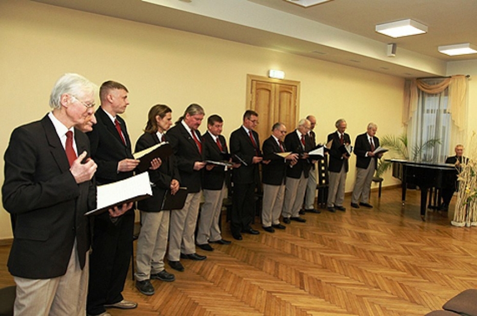 Aicina uz romantisku koncertu "Ak, sievietes..."