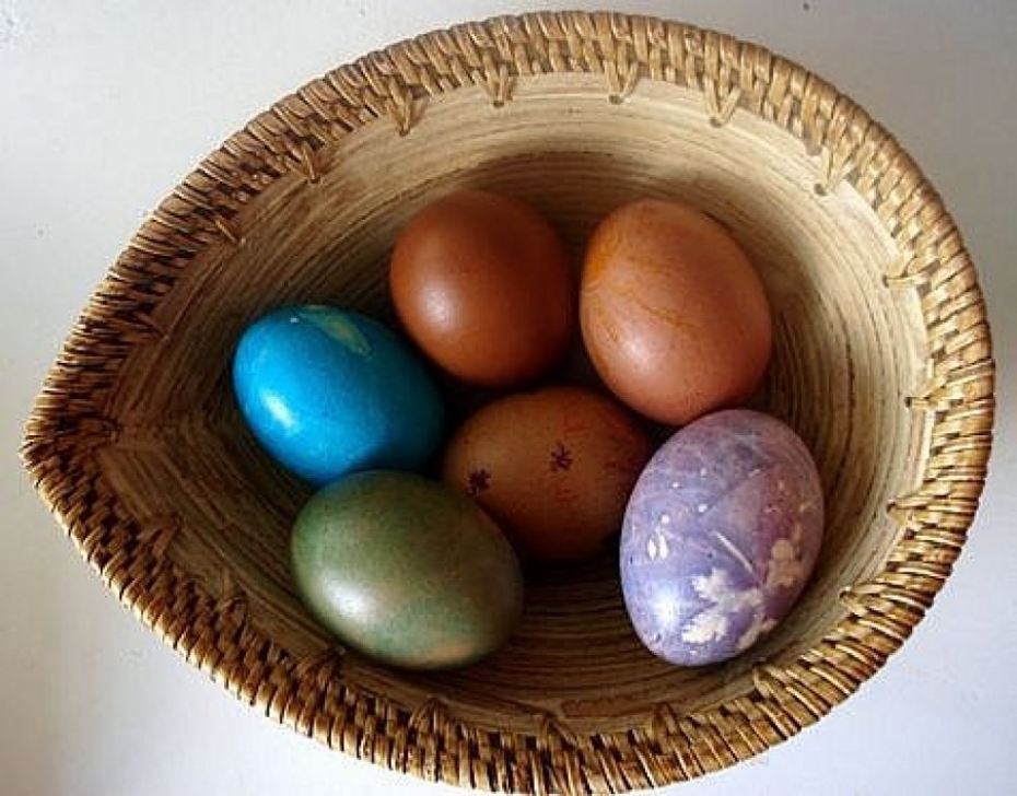 Mediķi brīdina: Ar olu ēšanu jāuzmanās!