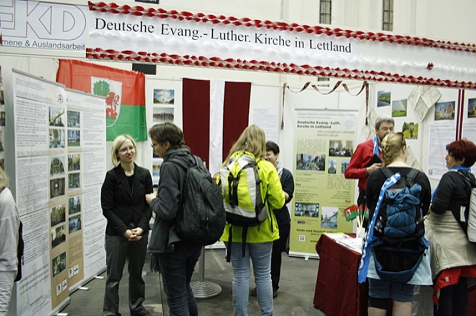 Katedrāles atjaunošanu prezentē Baznīcas dienās Hamburgā