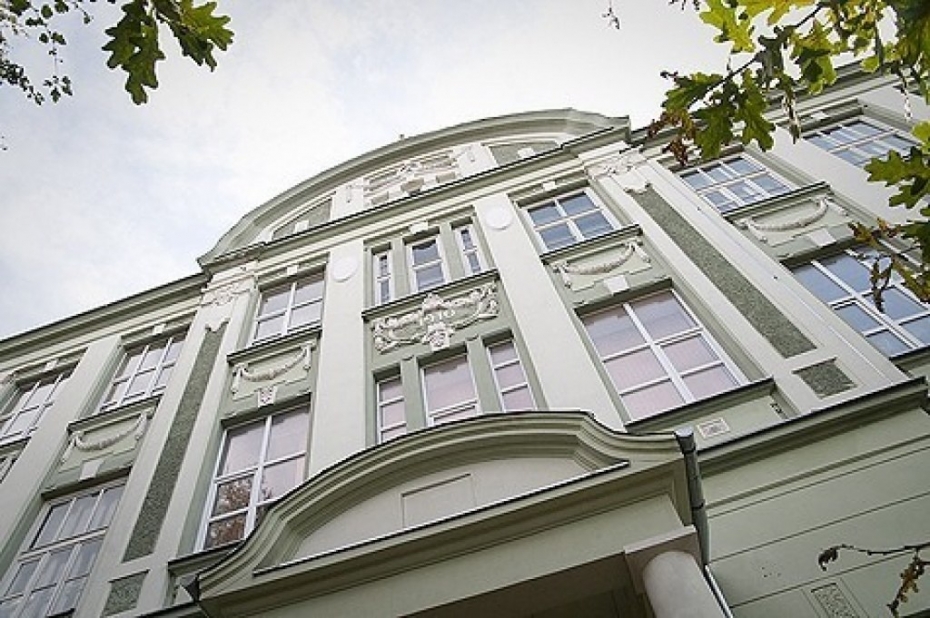 Jūrniecības koledžā valsts valodas inspektoriem “spēlē teātri”
