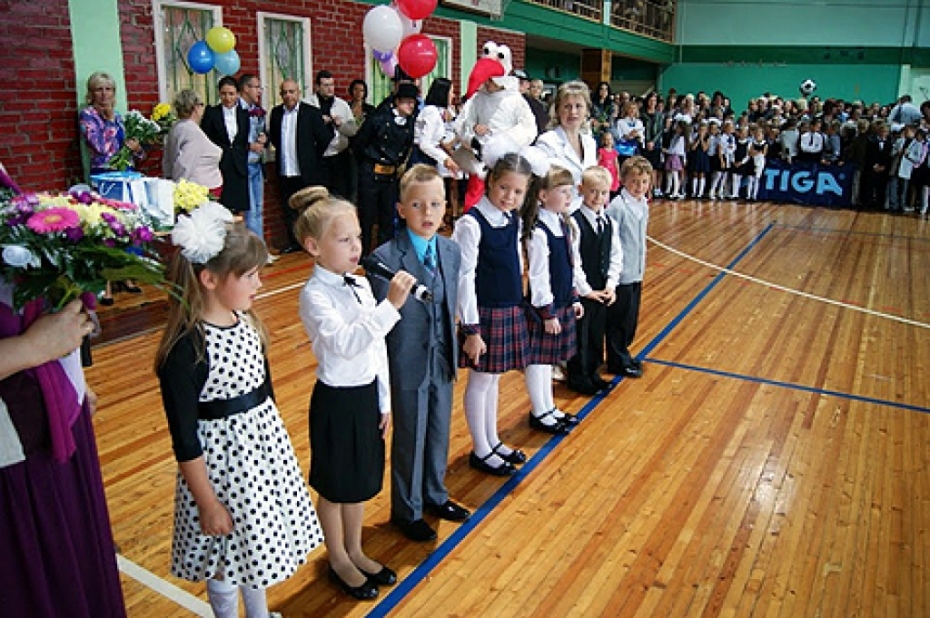 Nemazinās skolēnu skaits, kuri dodas līdzi uz ārzemēm