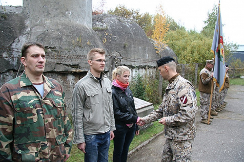 Liepājā jaunie zemessargi dod svinīgo zvērestu