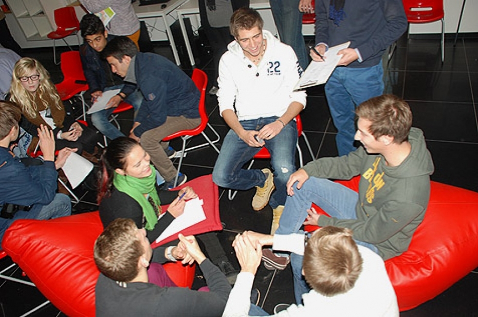 Jaunieši iepazīst Liepāju un ģenerē idejas biznesam