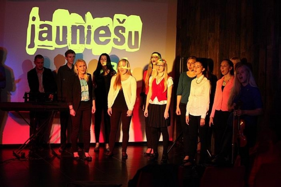 Jauniešu mājas atklāšana noslēgusies (galerija)
