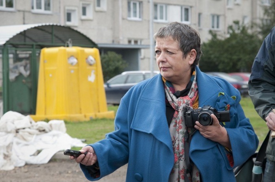 Sadursmē ar alni cietusi Liepājas partijas biroja vadītāja Gruntmane