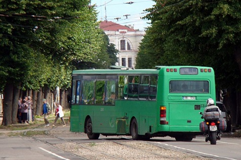 Atvieglojumi transportā tikai invalīdiem un Liepājas donoriem