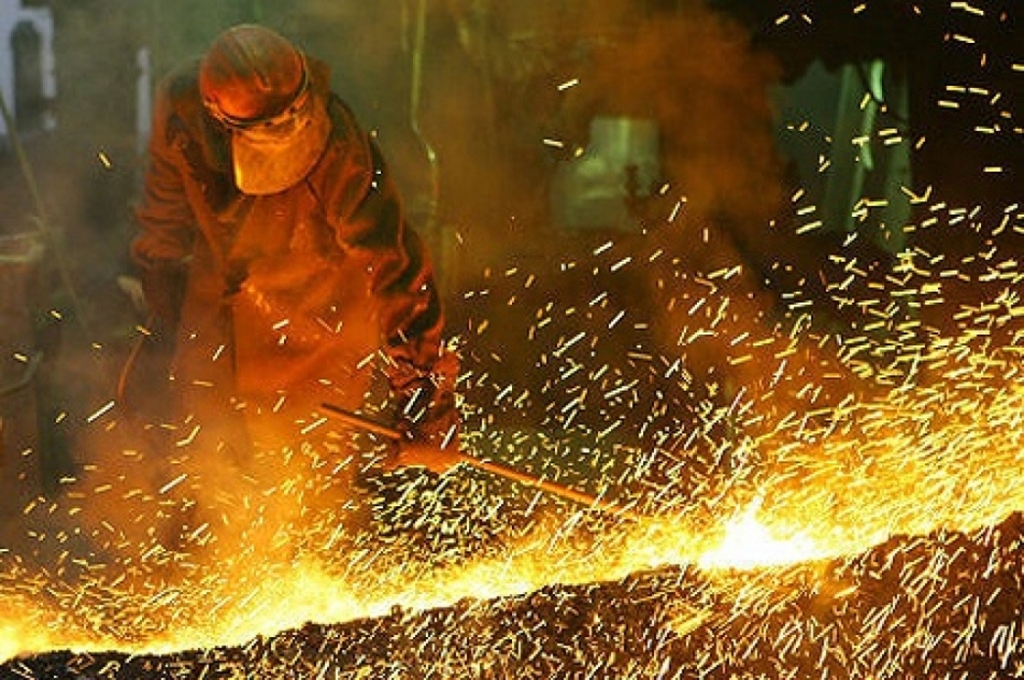 Konkursā meklē grāmatas "Liepājas metalurgs: kam jāsēž, kam jālido" vizuālo risinājumu