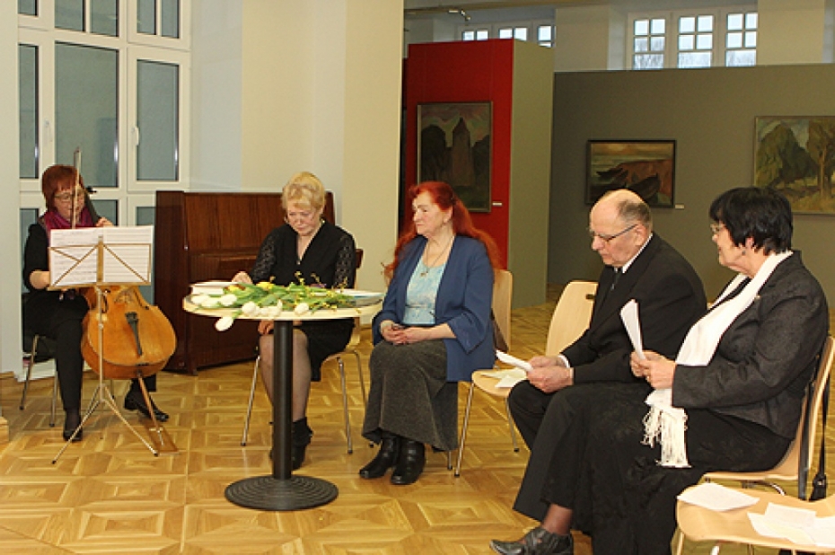 Piemiņas diena noslēdzas ar koncertu muzejā (galerija)