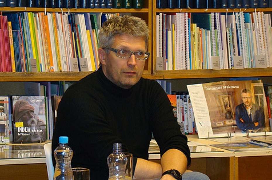 Lato Lapsa tomēr rakstīs grāmatu par "Liepājas metalurgu"