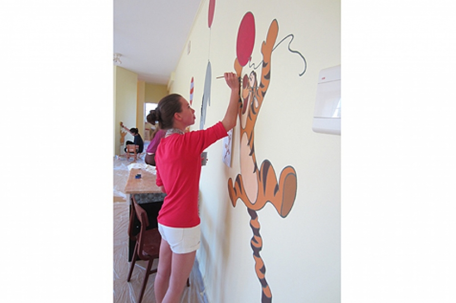 Prakses laikā top skaisti sienu gleznojumi