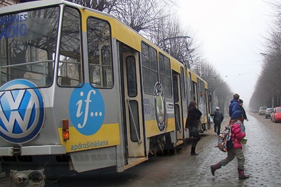 Lasītājs: Vecais tramvajs ar jaunu tarifu?