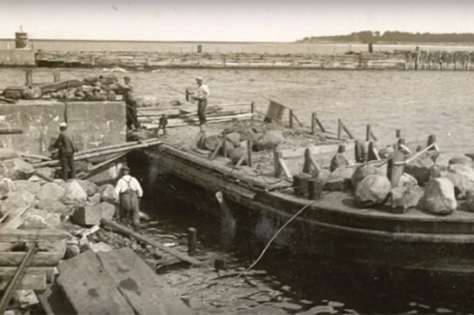 Atbalsta, bet neatzīst? Izdod, bet nereklamē?