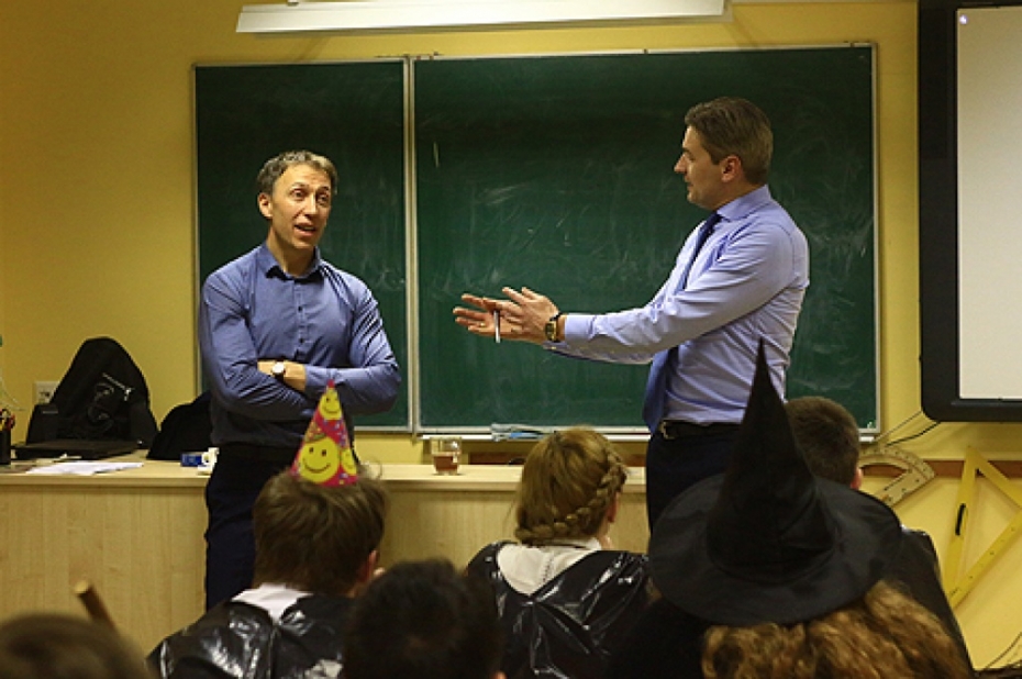 15.vidusskolā aizvadīts pasākums "Nakts skola"