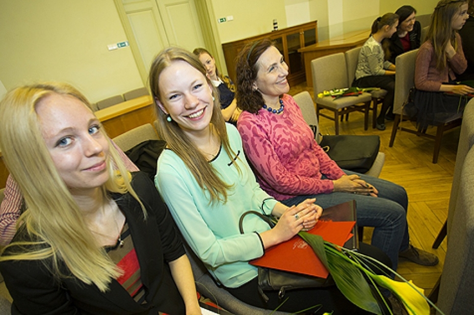 Domē sveic valsts mācību olimpiāžu uzvarētājus