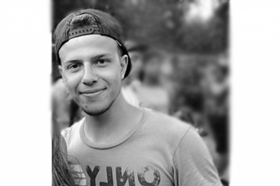 Piektdien, 23.oktobrī, sveicam Dainas un Daiņus!