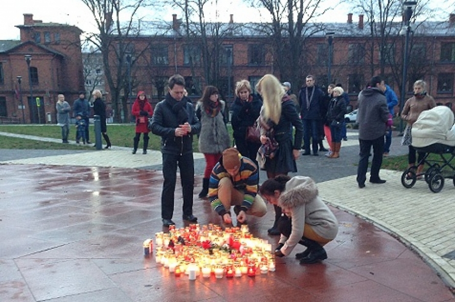 Savākts ap 600 parakstu bēgļu uzņemšanas jautājumā